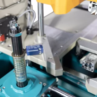 CA 601 – Limpiadora Semiautomática de Esquina Única de PVC