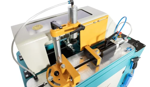 KM 215 S – Semi-Automatic End Milling Machine
